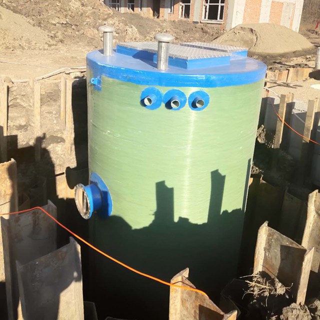 玻璃鋼標(biāo)準(zhǔn)化糞池的優(yōu)越性能與應(yīng)用價(jià)值